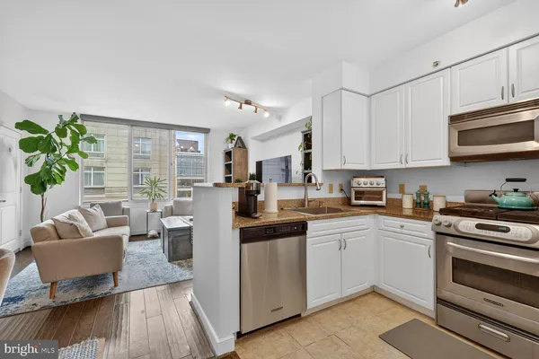 $3,600 | 555 Massachusetts Avenue Northwest, Unit 1313, Washington, DC 20001
