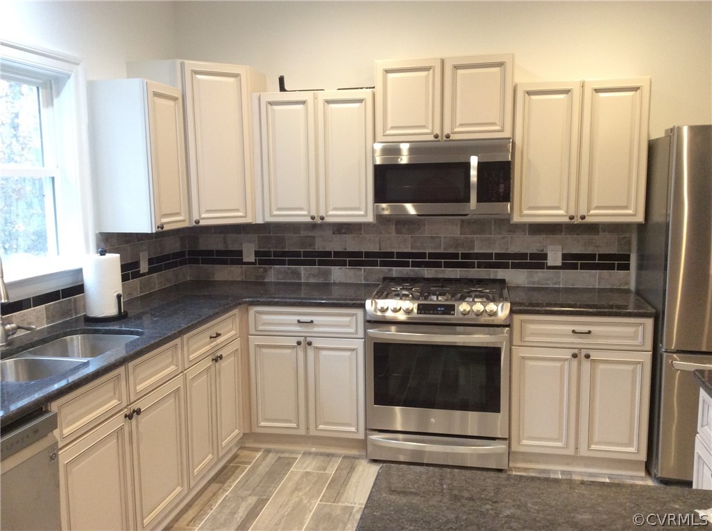 19204 Landora Bridge Road Ruther Glen, VA 22546 - Photo 2 of 30 Gallery Image 2