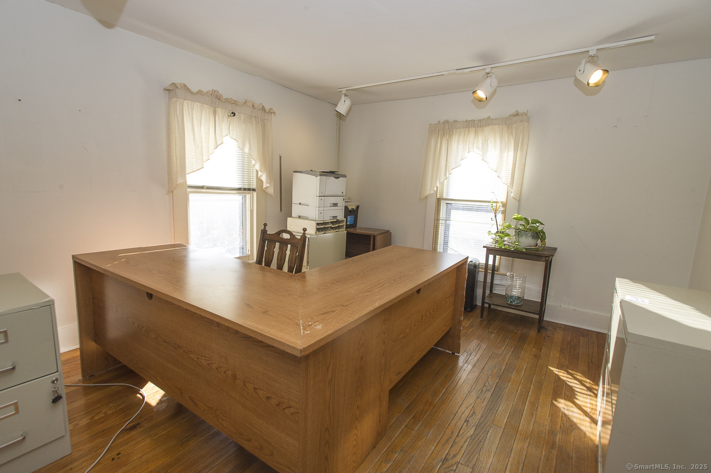 74 Park Lane Road New Milford, CT 06776 - Photo 17 of 22 a dining room with furniture and a window