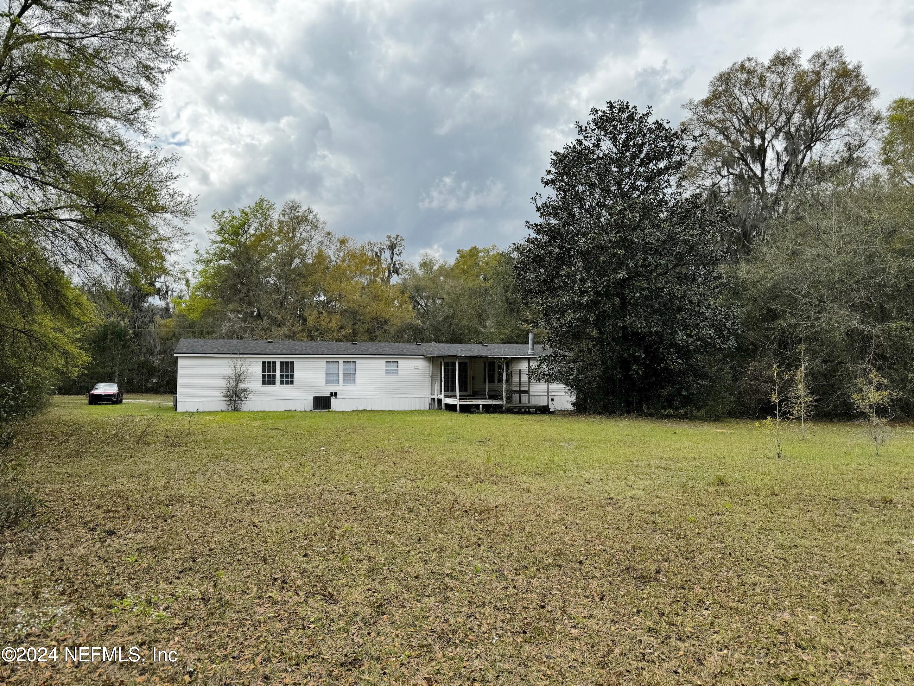 156 Tanner School Bus Road Florahome, FL 32140 - Photo 4 of 26 IMG_4775