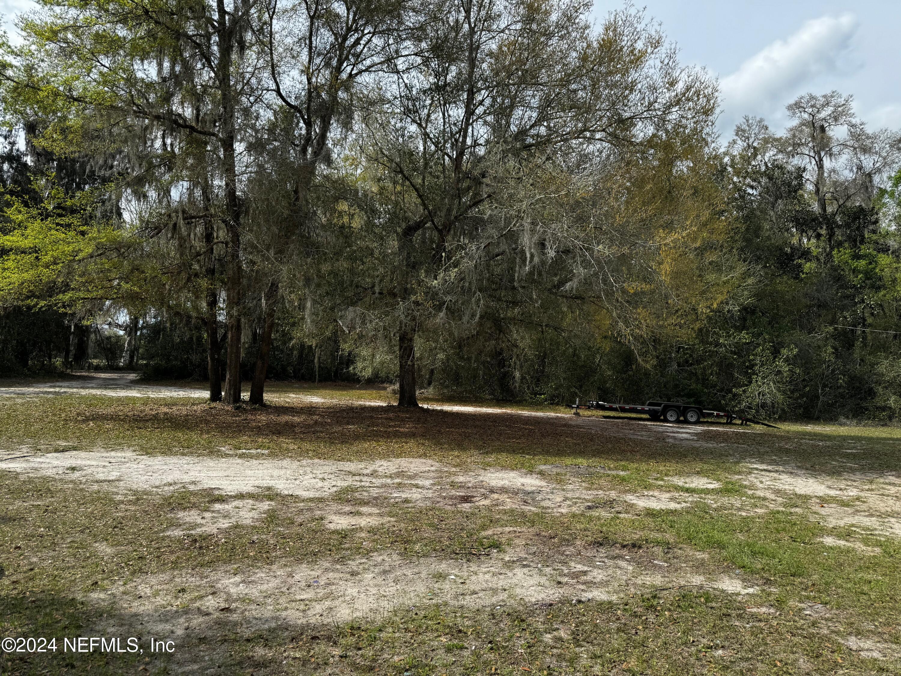 156 Tanner School Bus Road Florahome, FL 32140 - Photo 5 of 26 IMG_4799