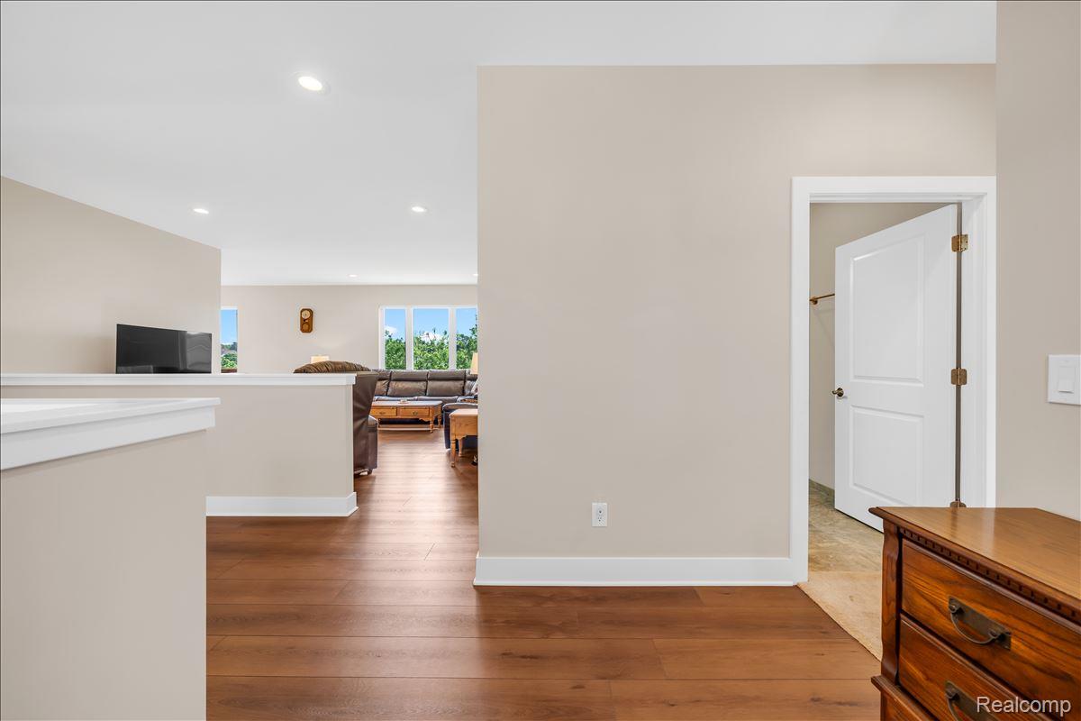 4266 McCandlish Road Grand Blanc, MI 48439 - Photo 11 of 68 07-DSC03882.jpg