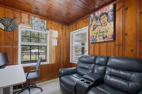 $800,000 | 65 Northwest 118th Street, Miami, FL 33168