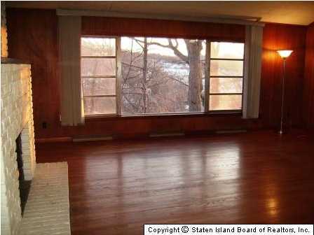180 Longview Road Staten Island, NY 10304 - Photo 4 of 7 Additional Photo