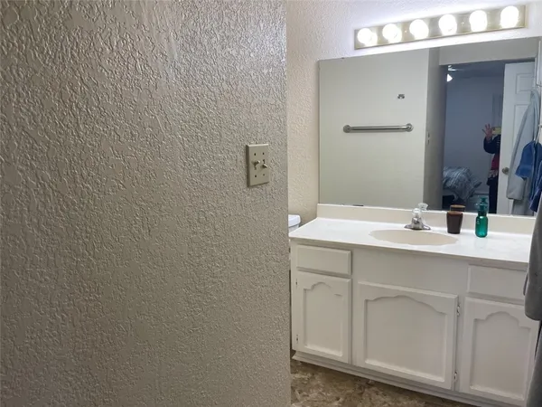 $1,400 | 13656 Teague Lane, Unit 41, Corpus Christi, TX 78410