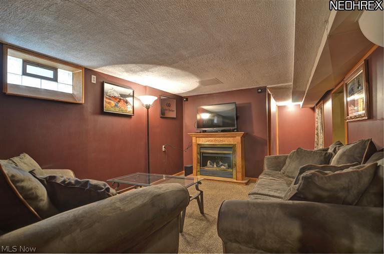 4067 Riveredge Road Cleveland, OH 44111 - Photo 18 of 20 Gallery Image 18