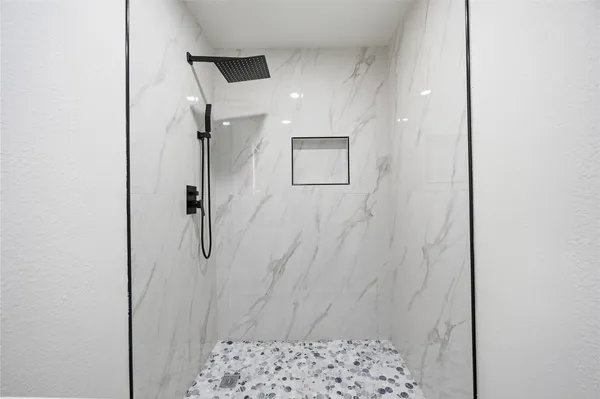 $1,750 | 8115 Betty Boop Street, Houston, TX 77028