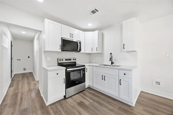 $1,750 | 8115 Betty Boop Street, Houston, TX 77028