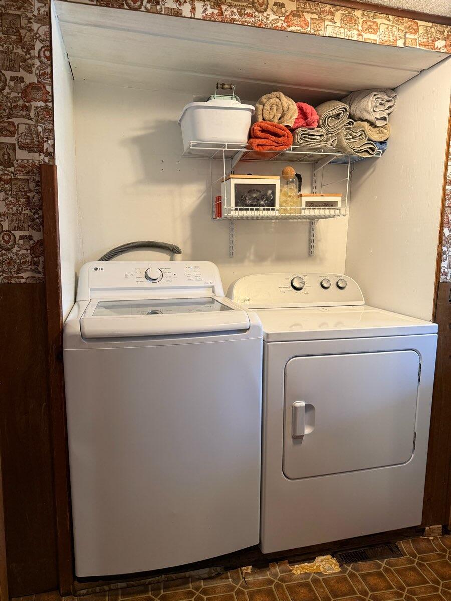 557 Shunpike Road Keeseville, NY 12944 - Photo 31 of 67 Laundry