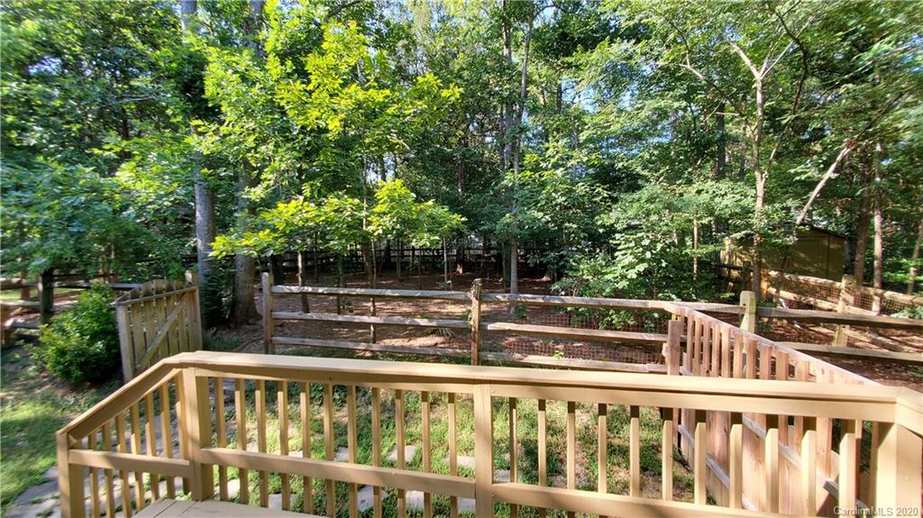8270 Hunley Ridge Road Matthews, NC 28104 - Photo 11 of 36 Gallery Image 11