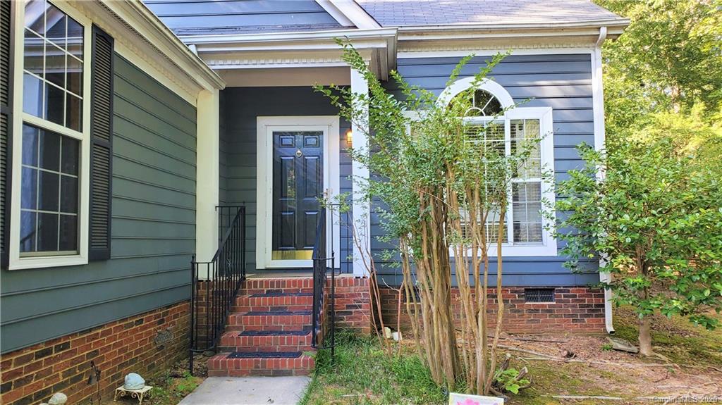 8270 Hunley Ridge Road Matthews, NC 28104 - Photo 4 of 36 Gallery Image 4