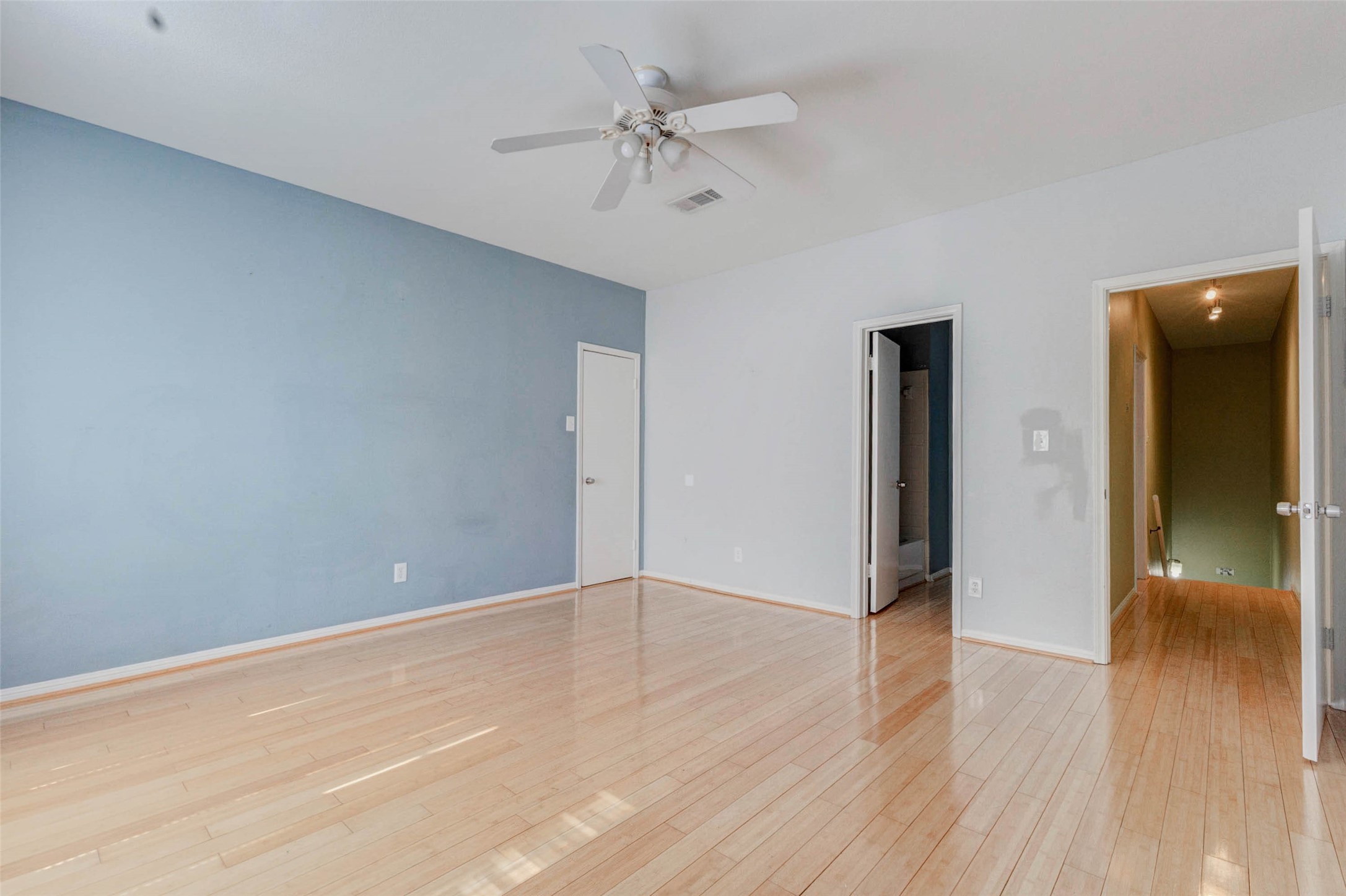3800 Tanglewilde Street, Unit 102 Houston, TX 77063 - Photo 15 of 20