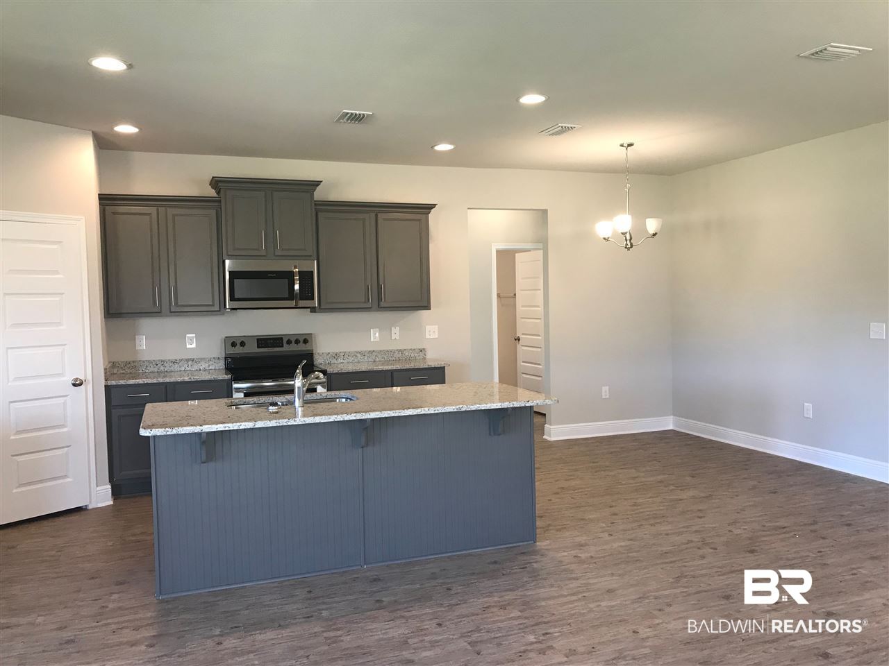 9380 Impala Drive Foley, AL 36535 - Photo 7 of 14 Kitchen/Breakfast
