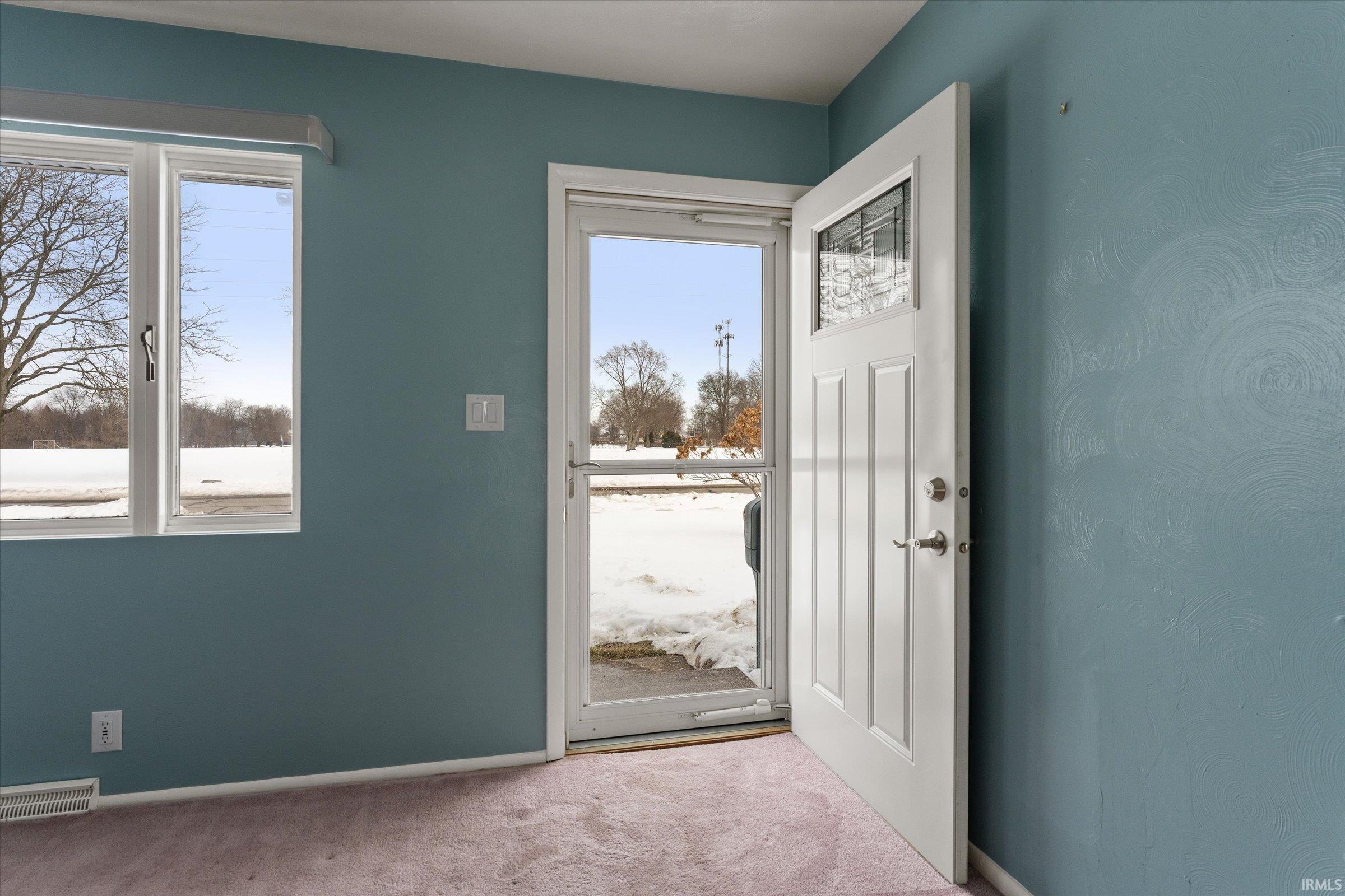 1715 Rerick Street South Bend, IN 46635 - Photo 3 of 36