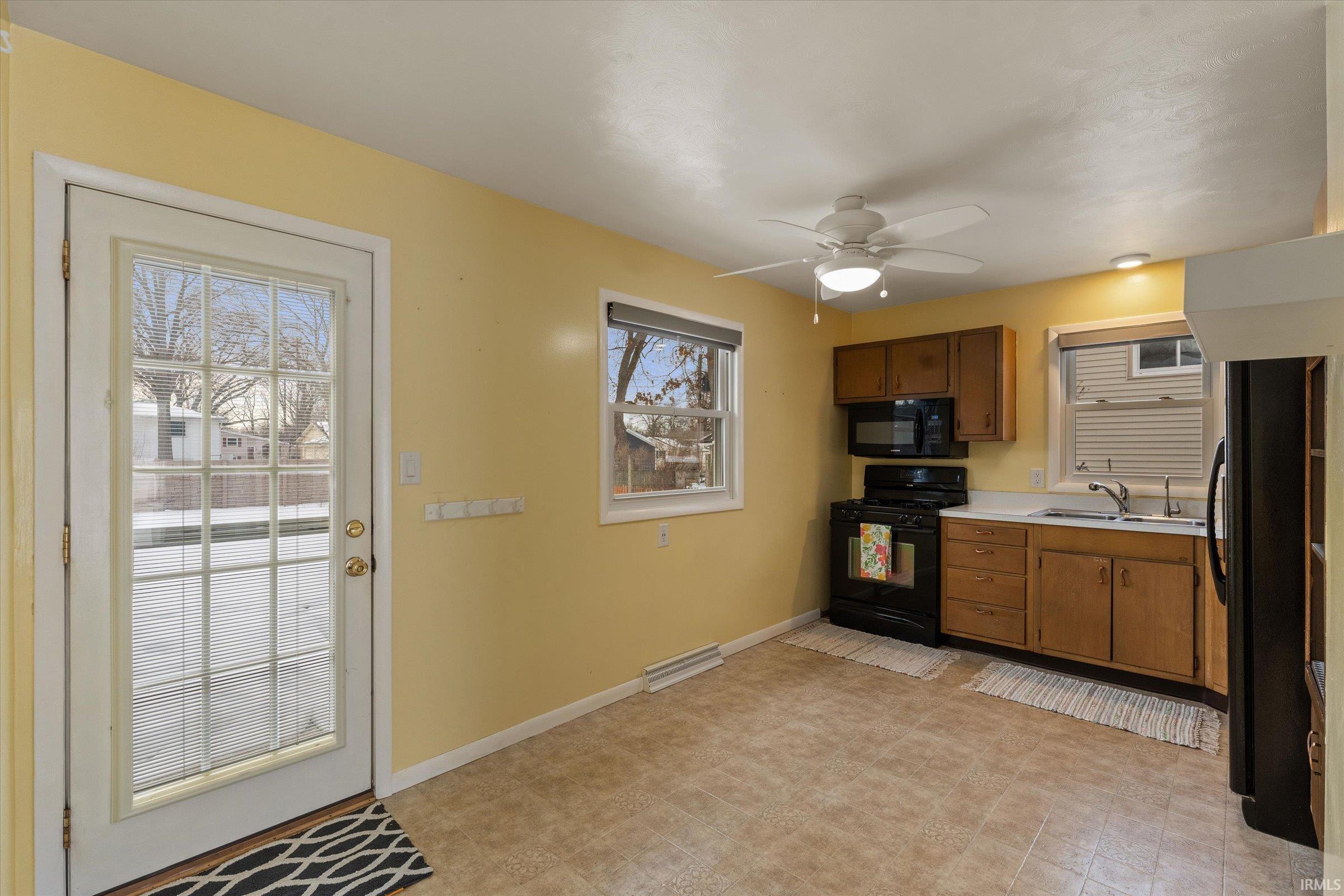 1715 Rerick Street South Bend, IN 46635 - Photo 8 of 36