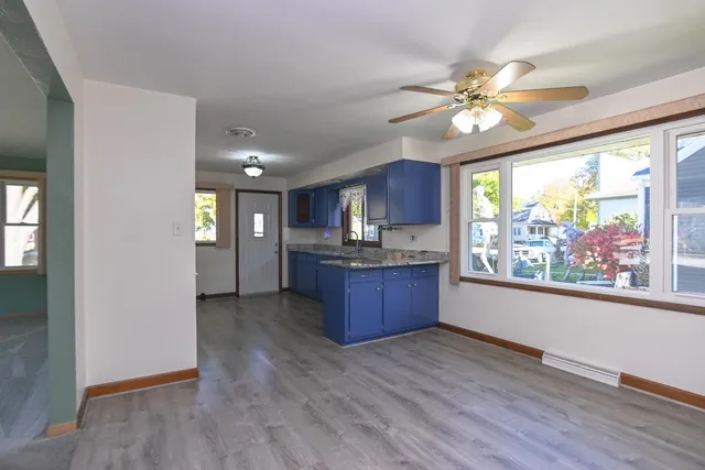 $230,000 | 905 South Irwin Avenue, Green Bay, WI 54301