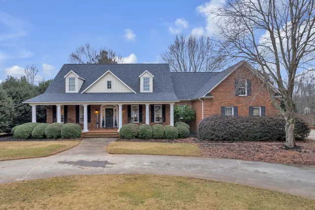 $950,000 | 429 Waterford Point Drive, Boiling Springs, SC 29316