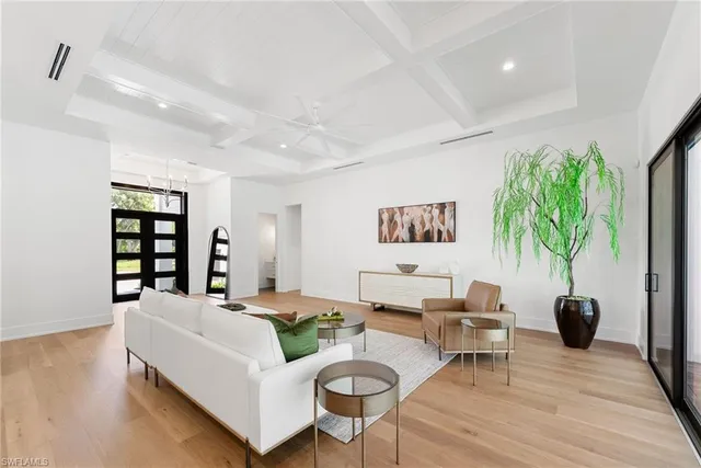 $3,850,000 | 3233 64th Street Southwest, Naples, FL 34105