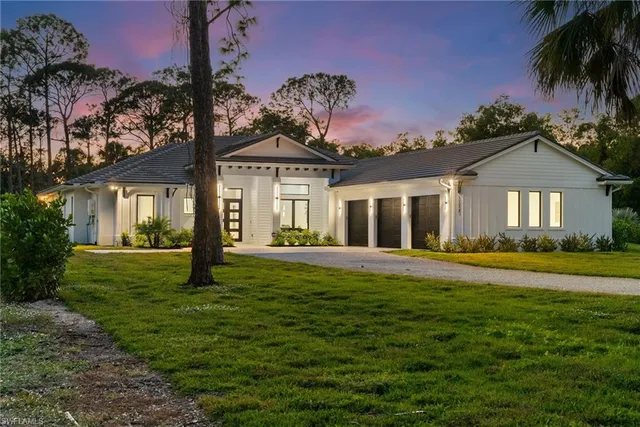 $3,850,000 | 3233 64th Street Southwest, Naples, FL 34105