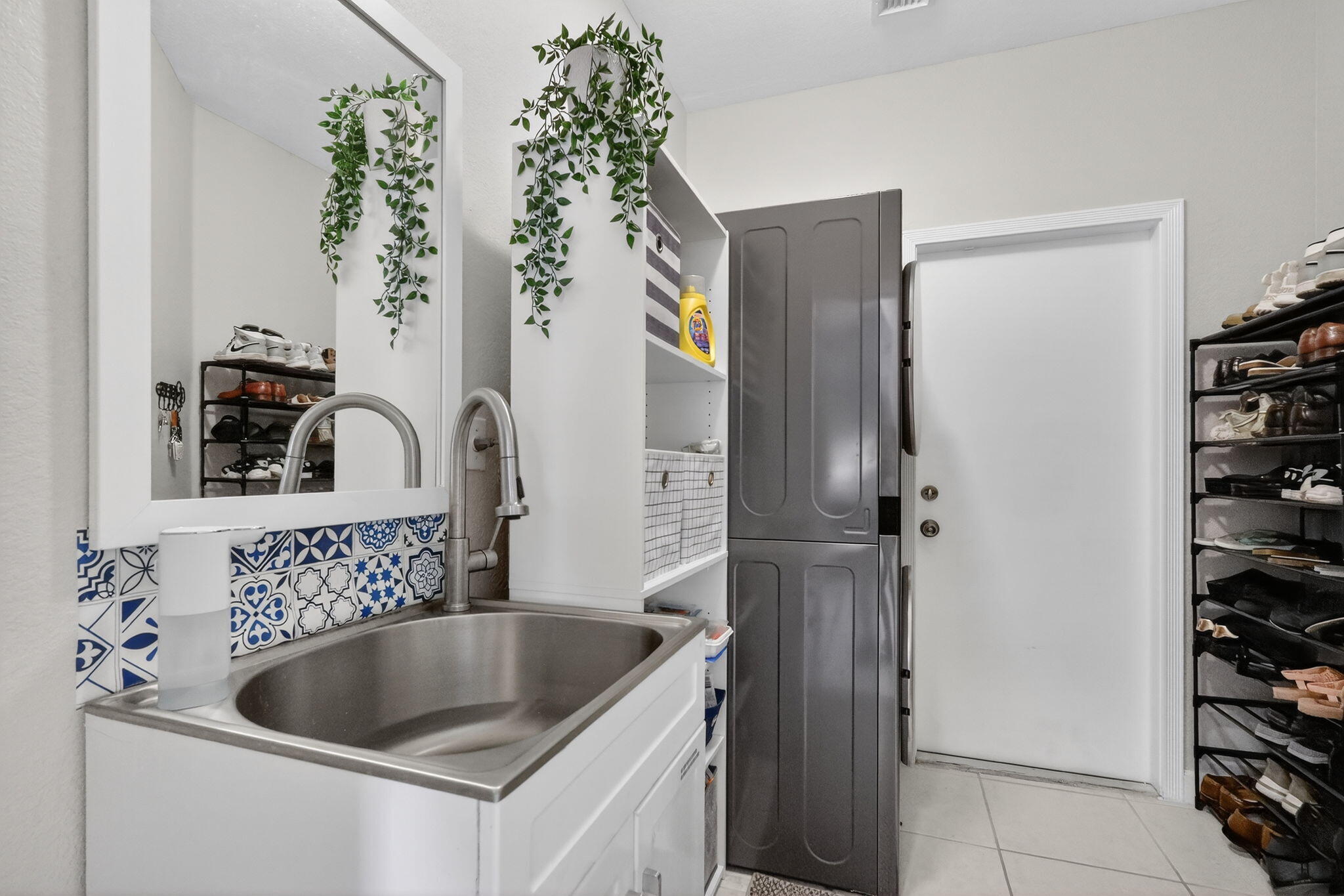 5325 Southwest 131st Terrace Miramar, FL 33027 - Photo 22 of 52 25-web-or-mls-8H3A9849