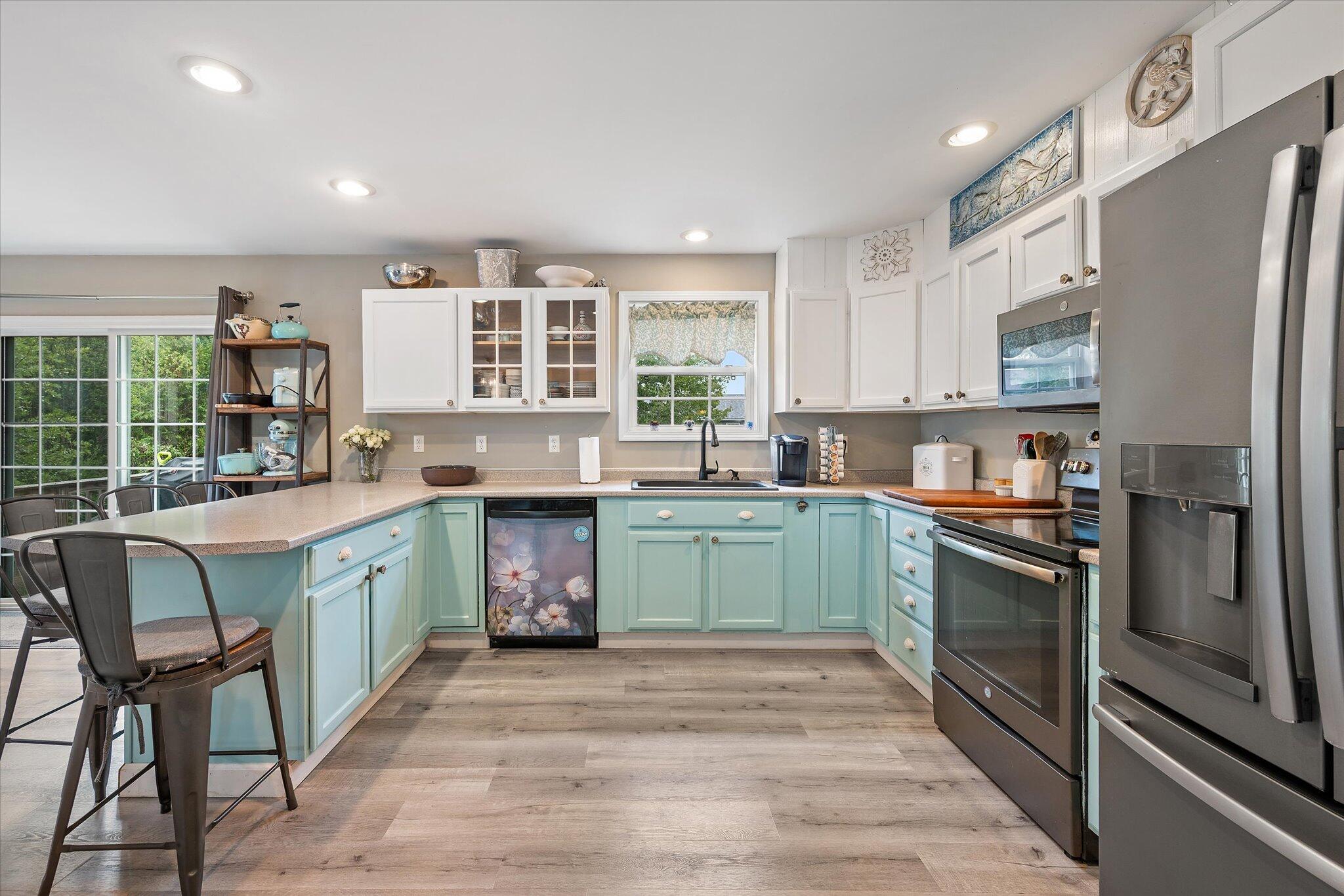 151 Bomarc Road Bangor, ME 04401 - Photo 4 of 46 06-Kitchen