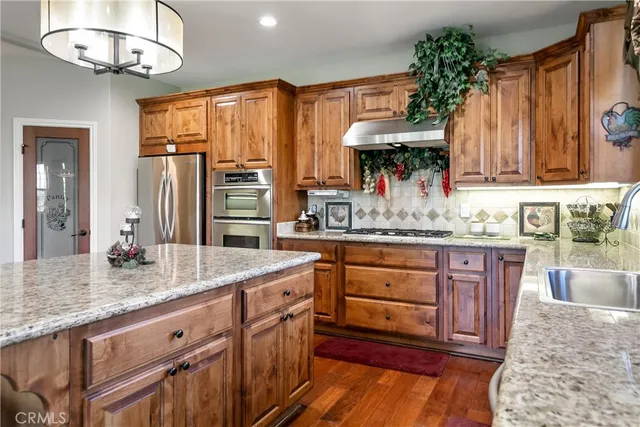 $938,000 | 28449 Fresh Spring Lane, Lake Arrowhead, CA 92352