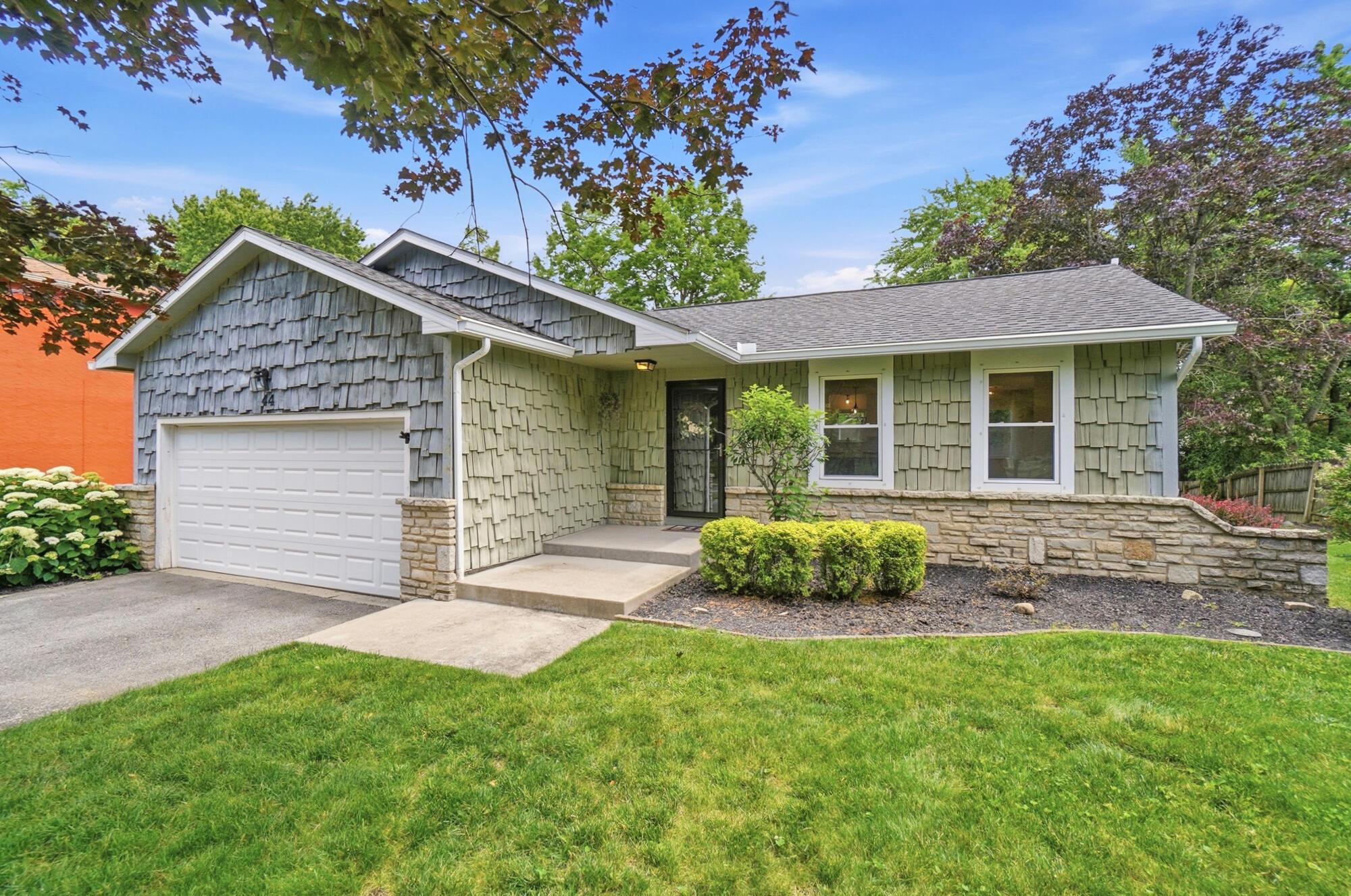 44 North Spring Road Westerville, OH 43081 - Photo 1 of 47