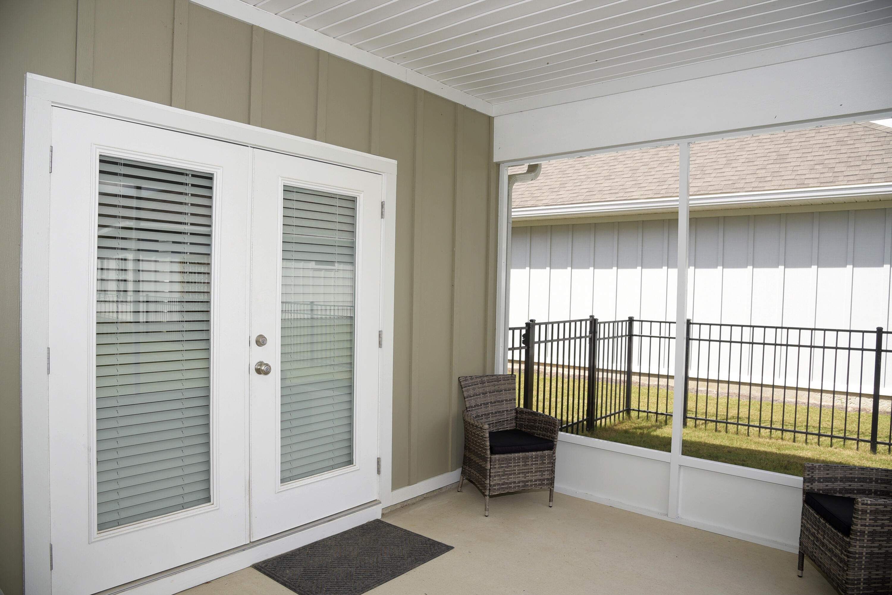 328 Lightning Bug Lane Freeport, FL 32439 - Photo 38 of 43 a view of livingroom with furniture