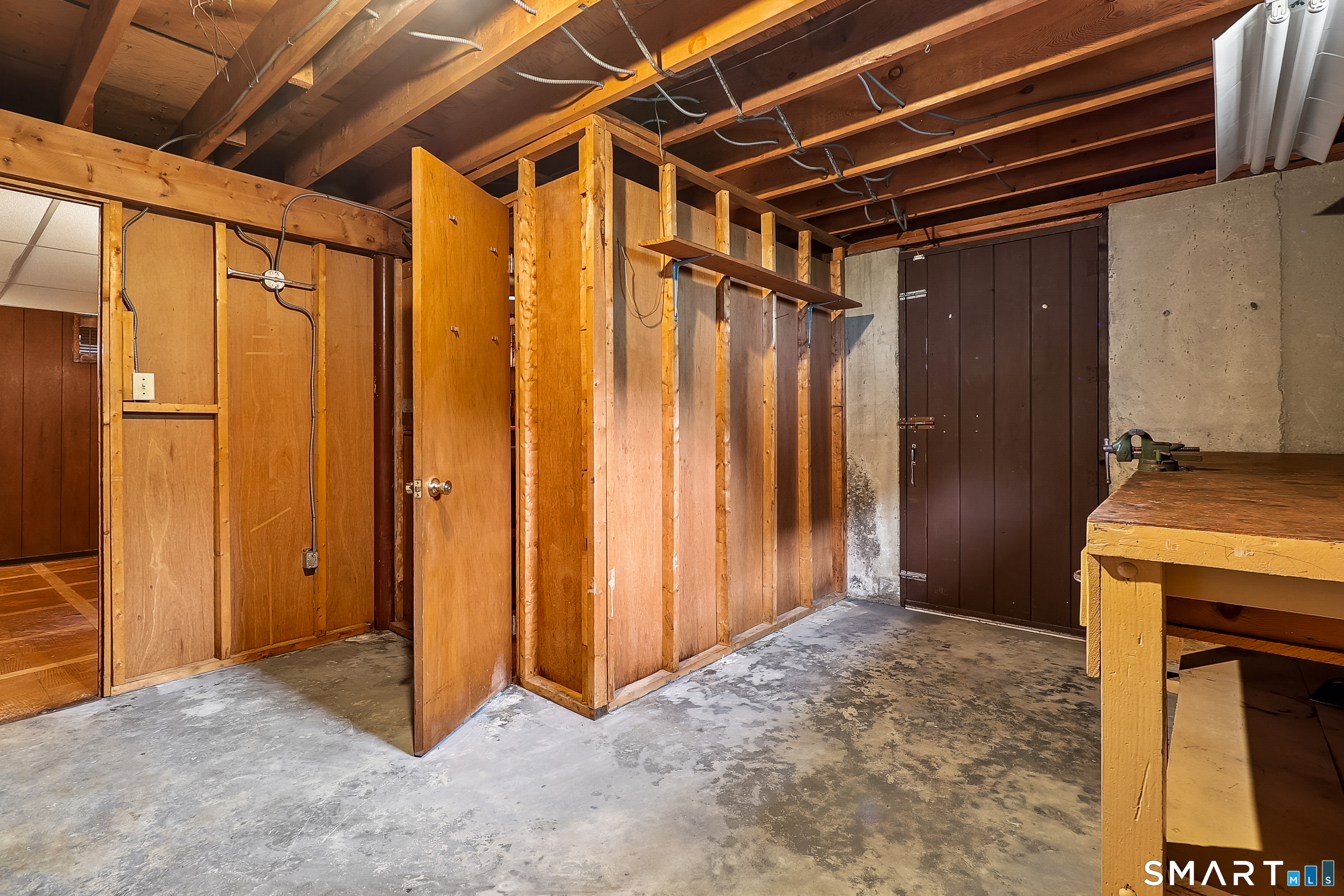 81 Shoreham Terrace Fairfield, CT 06824 - Photo 17 of 26