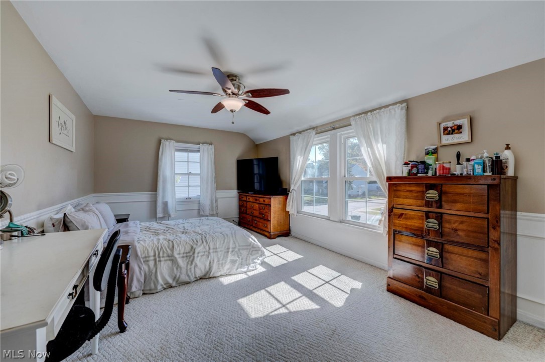 4157 Delroy Road Cleveland, OH 44121 - Photo 25 of 34