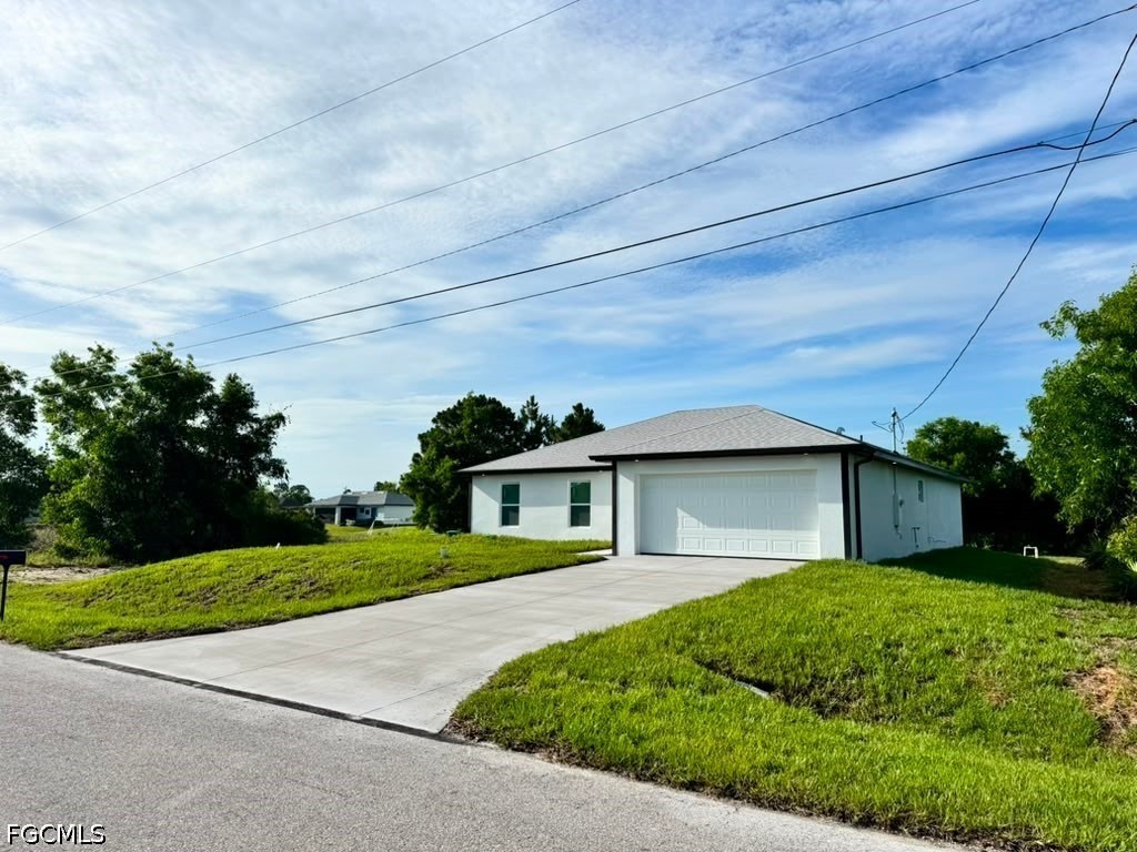 3707 32nd Street Southwest Lehigh Acres, FL 33976 - Photo 3 of 28