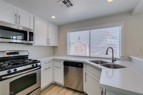 $2,125 | 986 Painted Pony Drive, Henderson, NV 89014