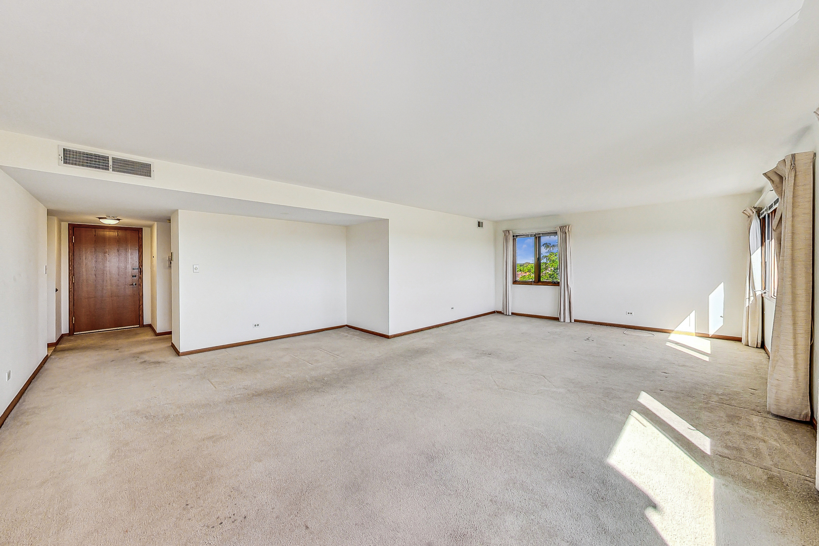 101 Summit Avenue, Unit 509 Park Ridge, IL 60068 - Photo 4 of 19 Gallery Image 4