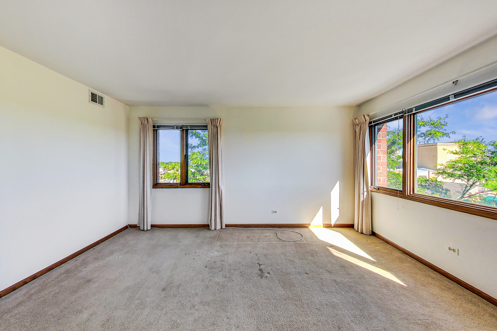 101 Summit Avenue, Unit 509 Park Ridge, IL 60068 - Photo 5 of 19 Gallery Image 5