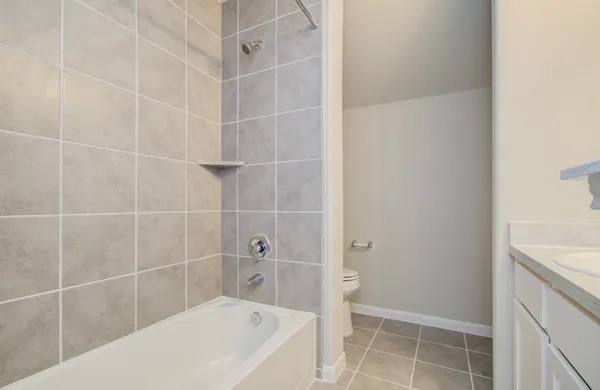 $2,550 | 8411 Beacon Bay Circle, Baytown, TX 77523
