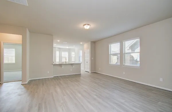 $2,550 | 8411 Beacon Bay Circle, Baytown, TX 77523