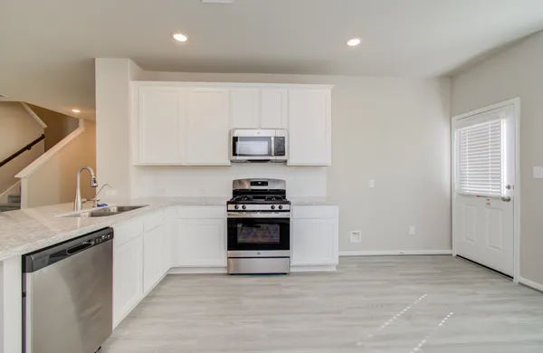 $2,550 | 8411 Beacon Bay Circle, Baytown, TX 77523