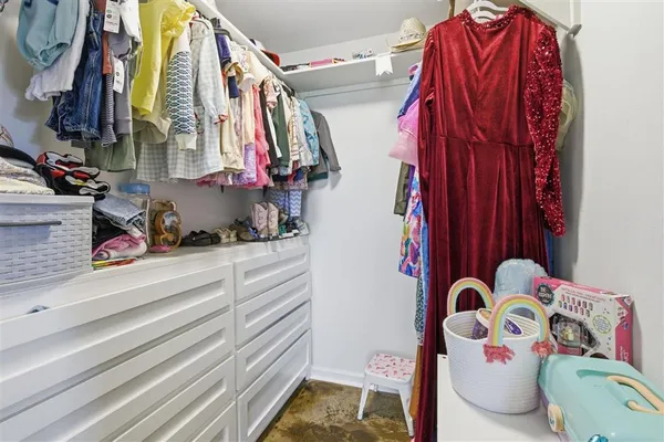 $325,000 | 143 Pierce Lane, Hackberry, LA 70645