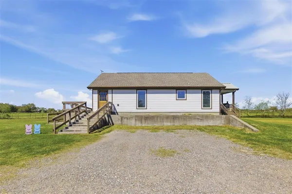 $325,000 | 143 Pierce Lane, Hackberry, LA 70645