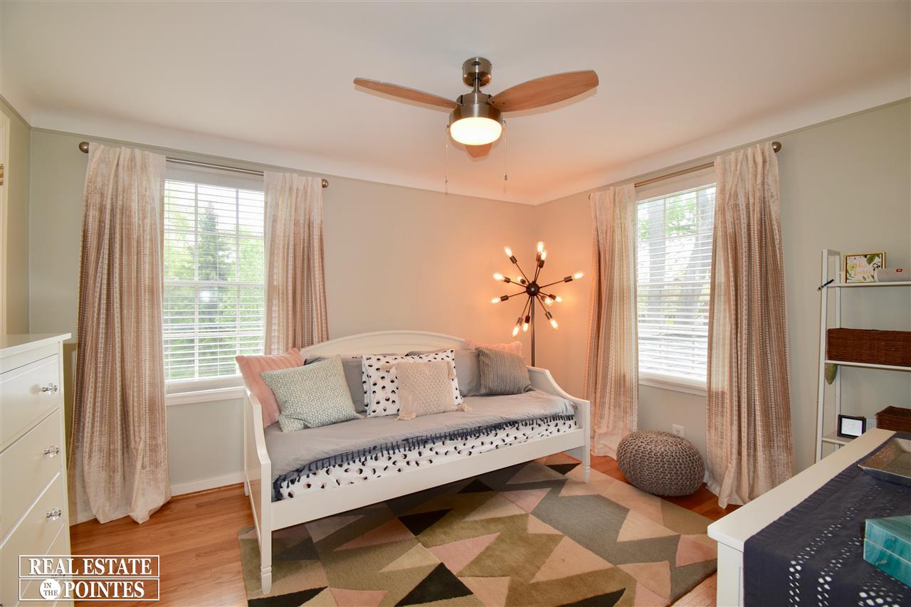 1280 North Oxford Road Grosse Pointe Woods, MI 48236 - Photo 14 of 27