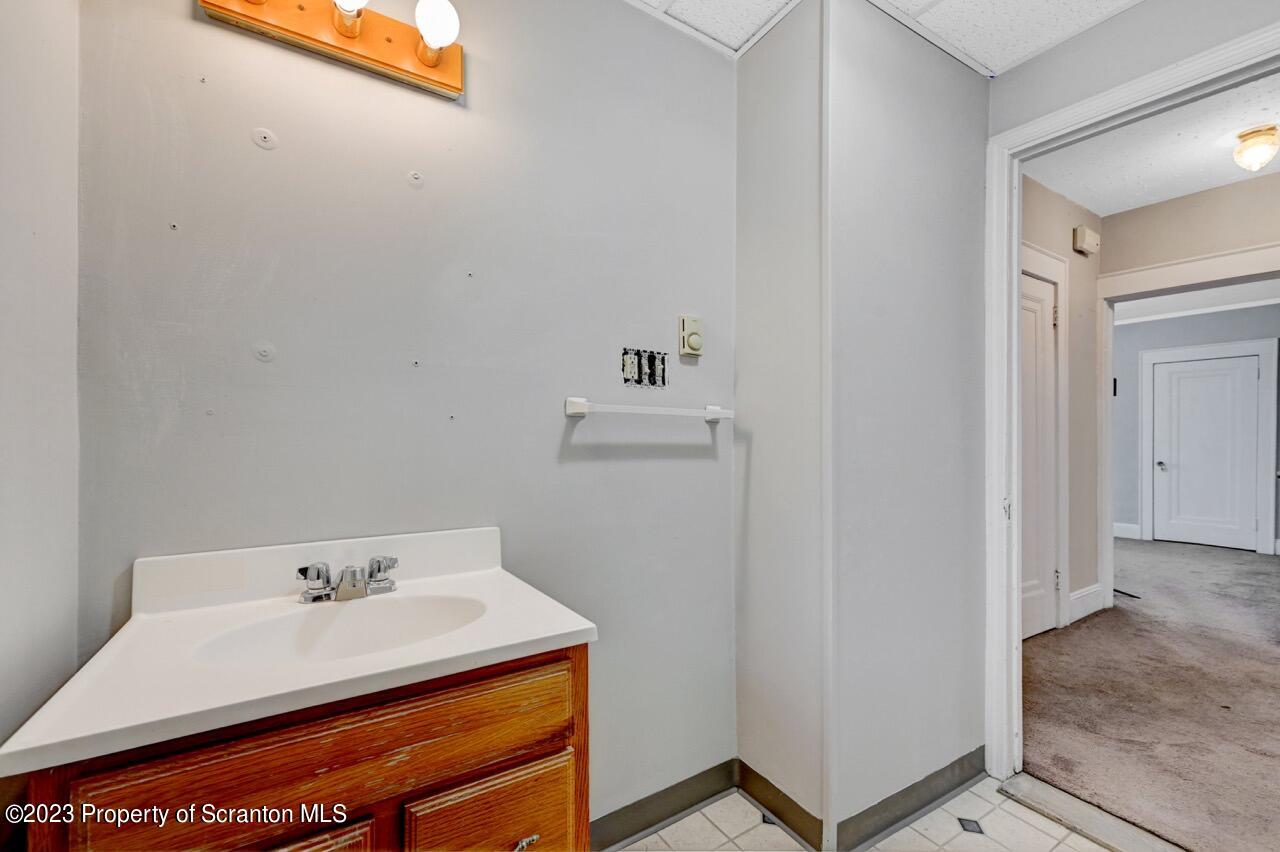 538 Wheeler Avenue Scranton, PA 18510 - Photo 25 of 65 a bathroom with a sink and a vanity