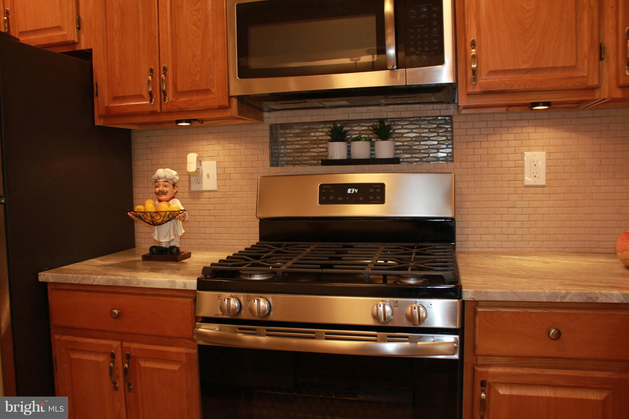 5509 Leith Road Baltimore, MD 21239 - Photo 14 of 29 Kitchen