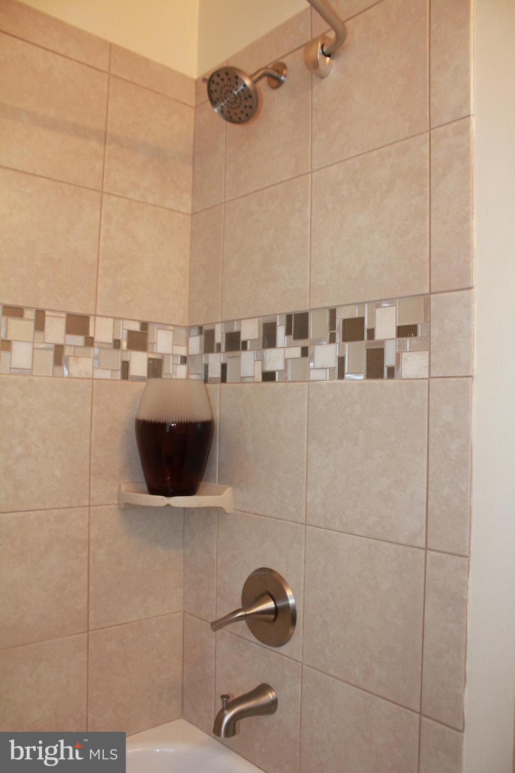 5509 Leith Road Baltimore, MD 21239 - Photo 29 of 29 Bath upstairs