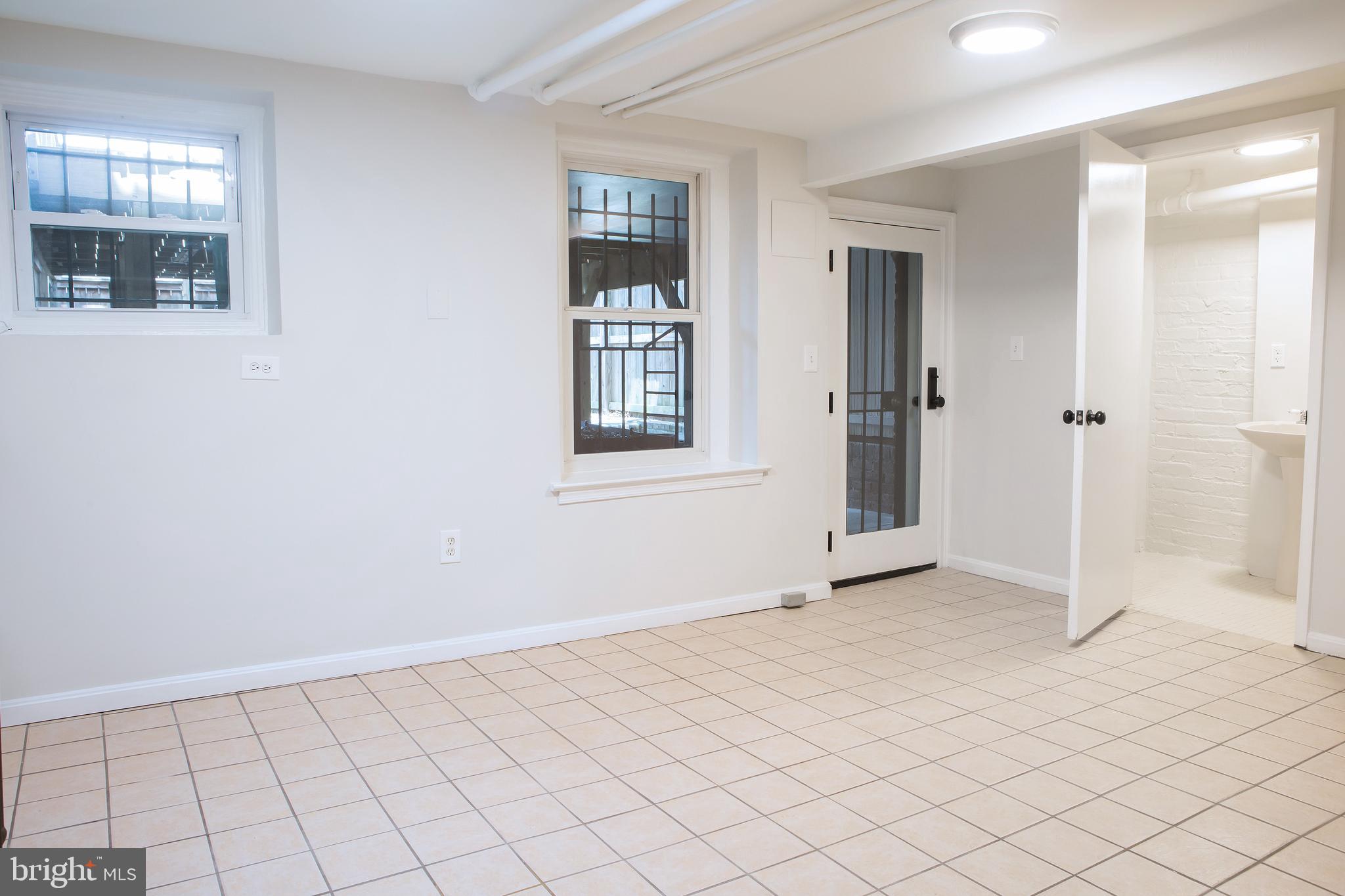 636 Lexington Place Northeast Washington, DC 20002 - Photo 46 of 52