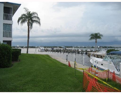 1868 Southwest Palm City Road, Unit 107 Stuart, FL 34994 - Photo 3 of 7 Gallery Image 3