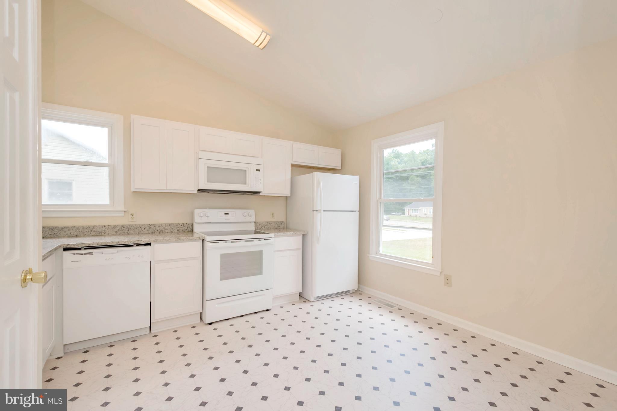 10635 Leavells Road Fredericksburg, VA 22407 - Photo 9 of 30