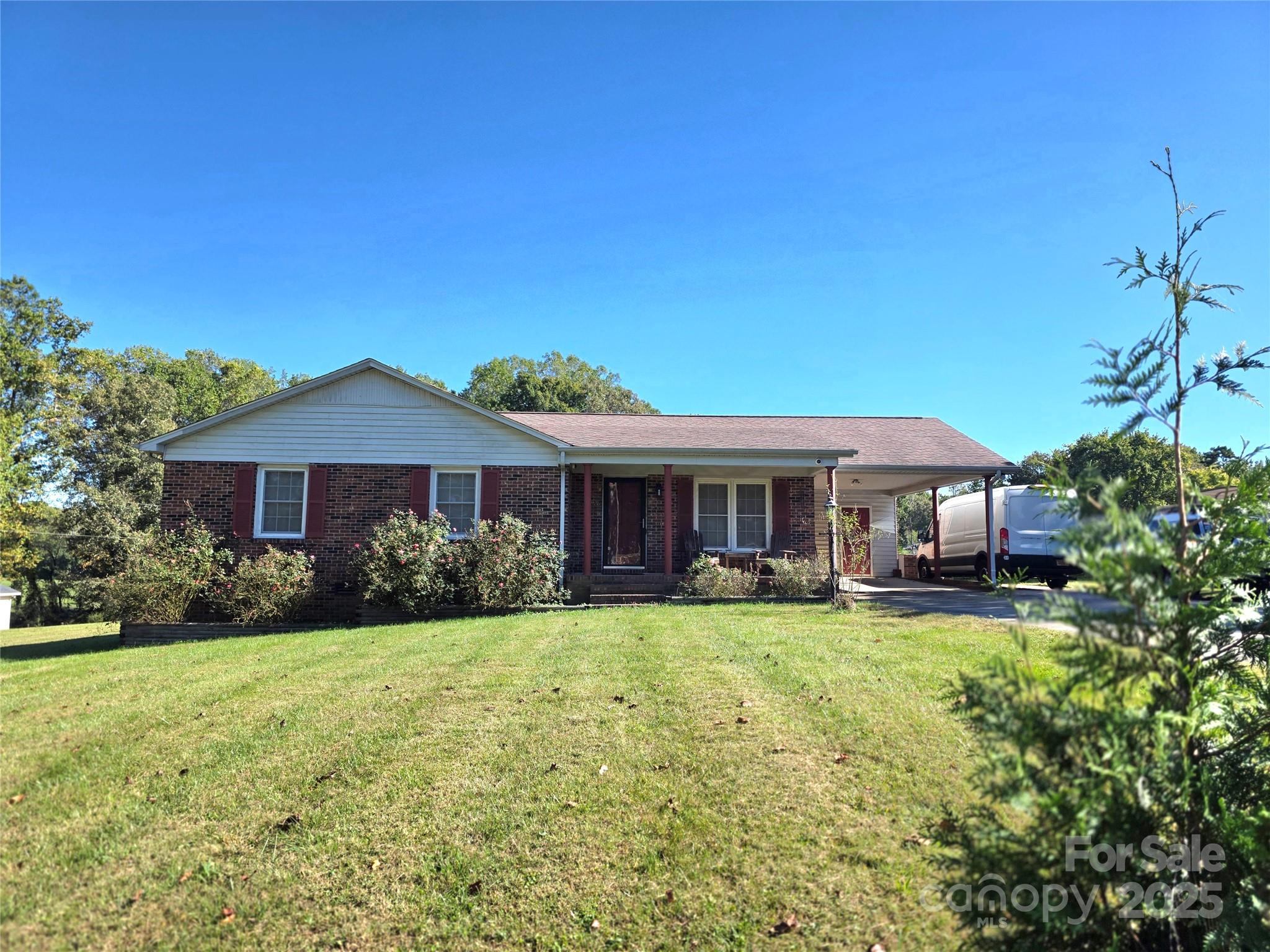 222 Kiser Road Bessemer City, NC 28016 - Photo 1 of 20 Gallery Image 1