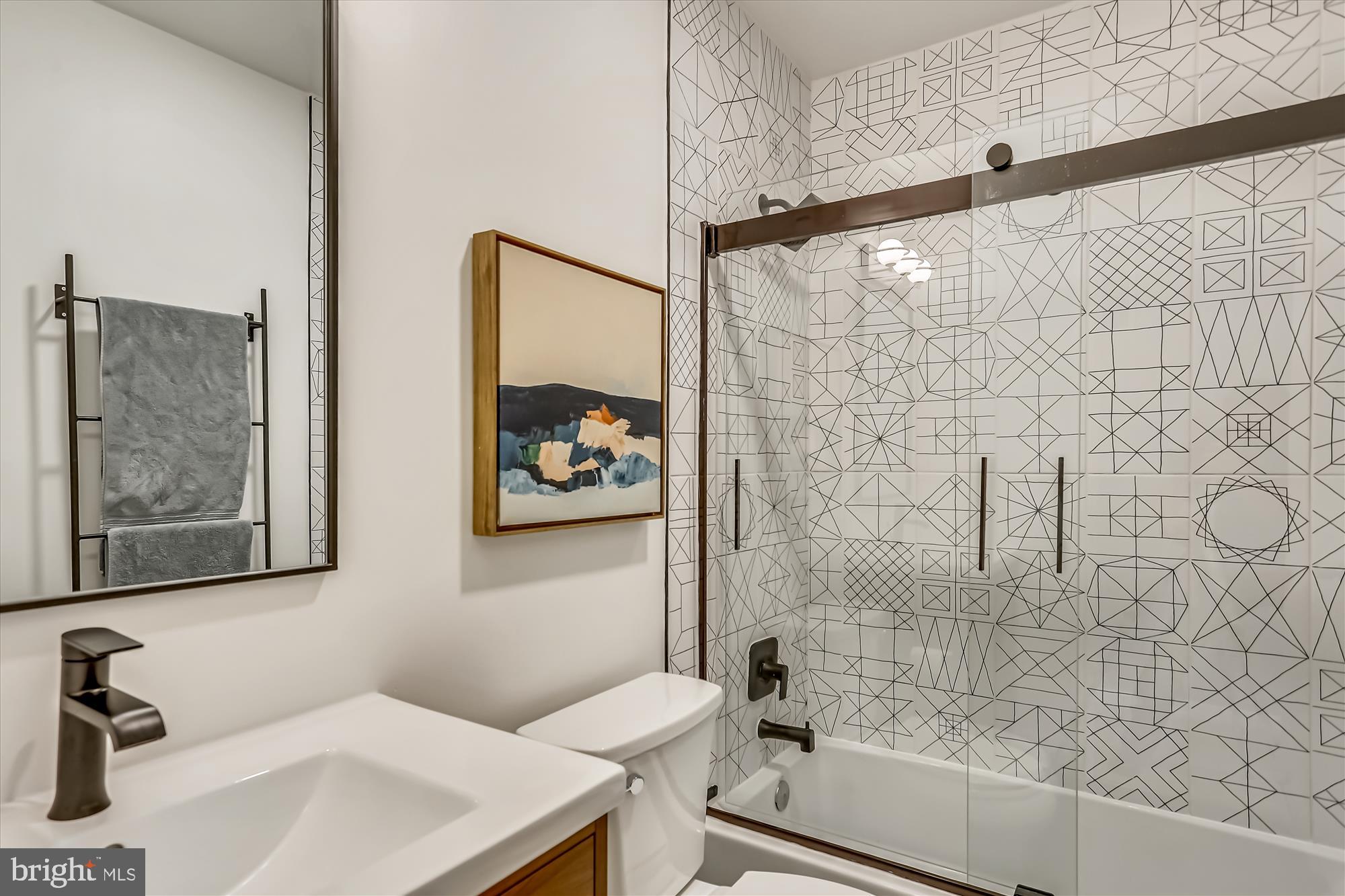 2275 Double Eagle Court Reston, VA 20191 - Photo 23 of 40 Updated hall bathroom