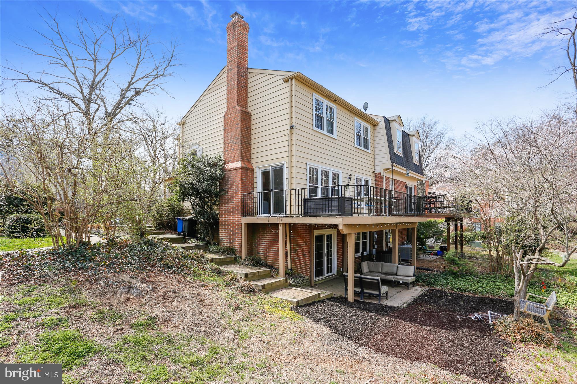 2275 Double Eagle Court Reston, VA 20191 - Photo 33 of 40 Wrap around deck & patio