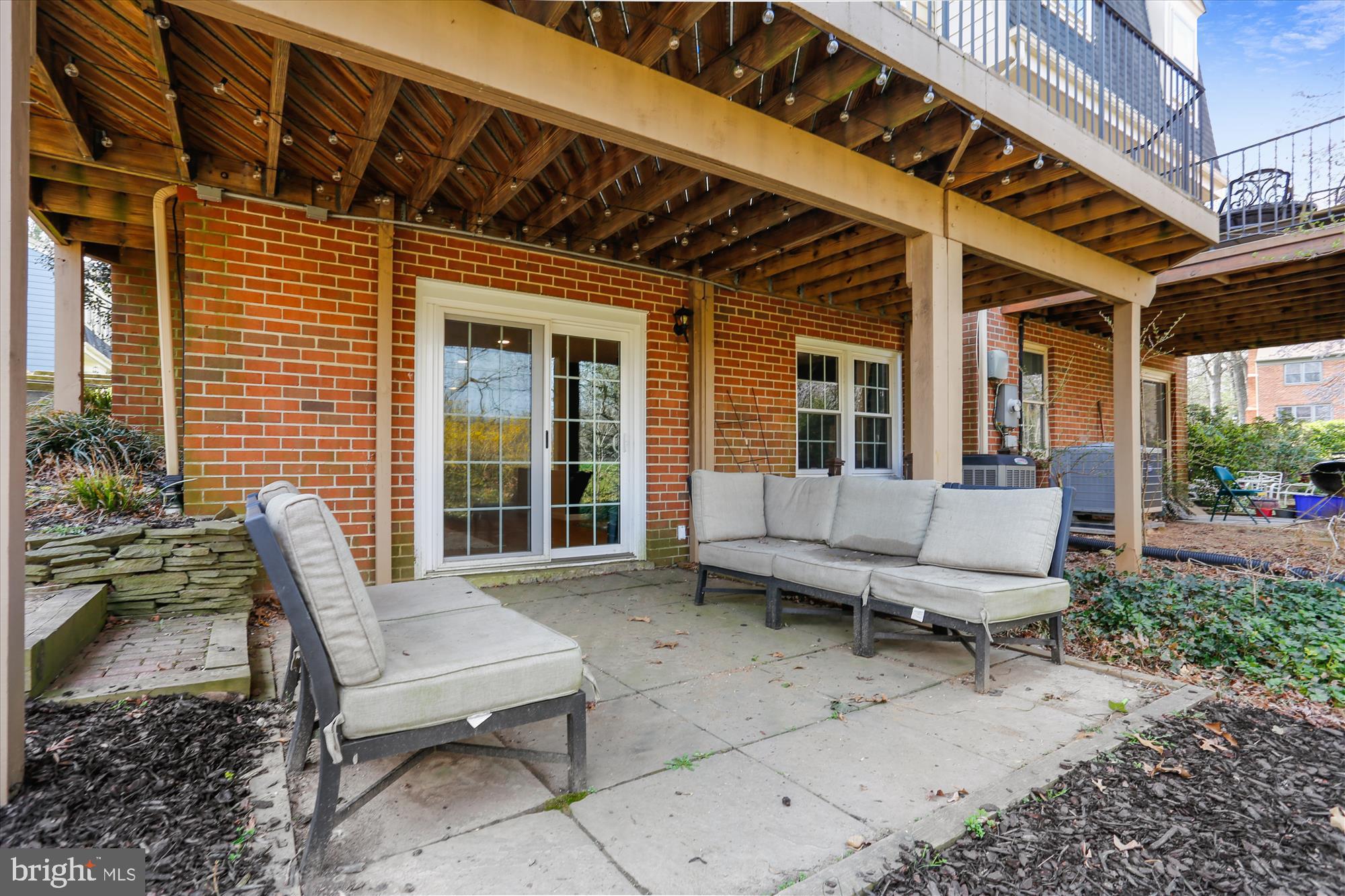 2275 Double Eagle Court Reston, VA 20191 - Photo 37 of 40 More room for relaxing or entertaining